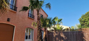 Haut de villa à 700 mètres de la plage, totalement indépendant et accessible par un escalier extérieur